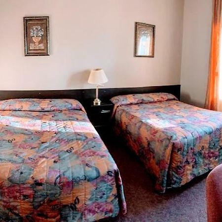 Bonnyville Hotel Ngoại thất bức ảnh